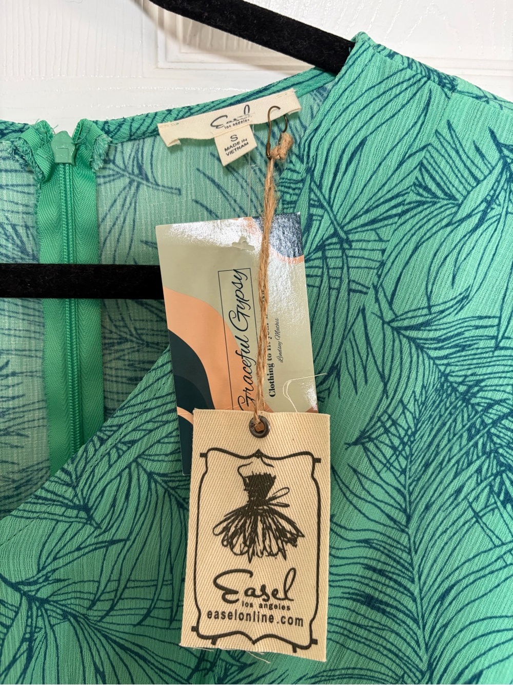 NWT Easel Marcie Teal Tropical Print Peplum Blouse - Picture 3 of 3